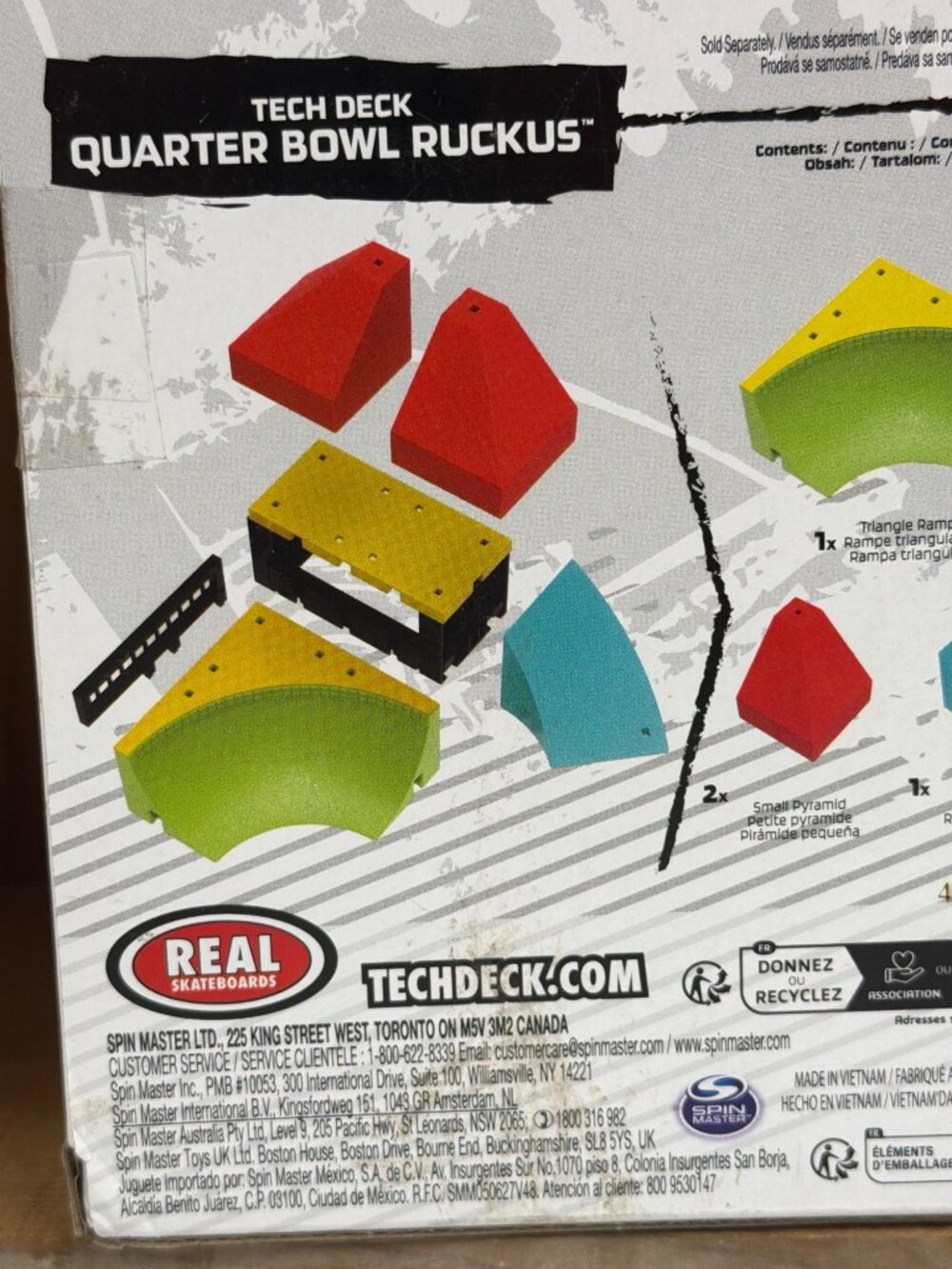 Tech Deck Quarter Bowl Ruckus Fingerboard Skatepark Set With Signature Board - Picture 10 of 12